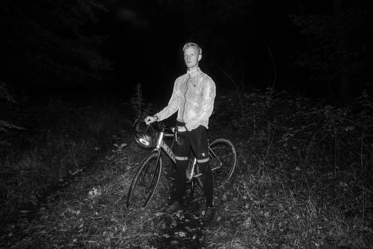 Ryzon Lumina Reflective Bike Rain Jacket 7 Ryzon Lumina Reflective Bike Rain Jacket