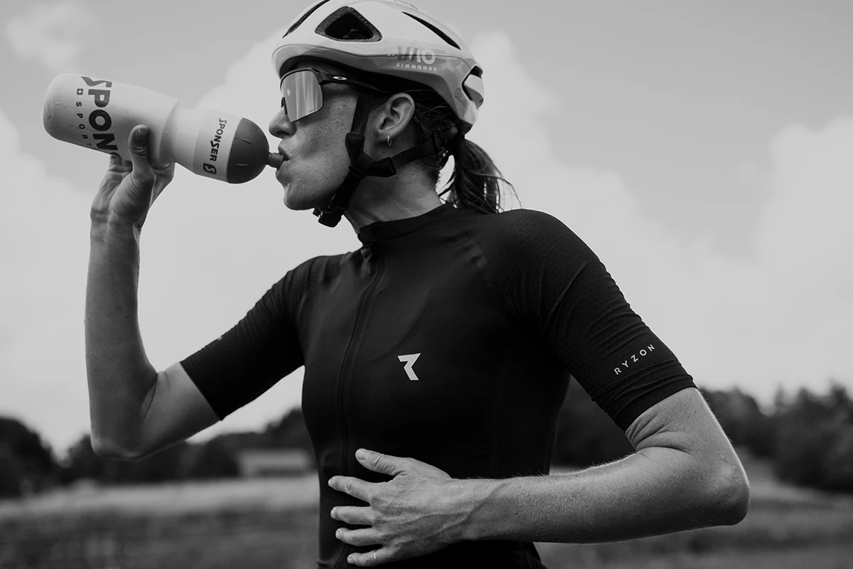 Ryzon Generator Arrow Bike Jersey Women Outlet 18 Ryzon Generator Arrow Bike Jersey Women Outlet